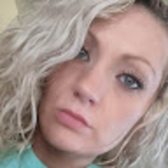 Meet your Posher, Jessica - Picture 1 of 1